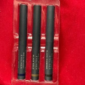 BARE MINERALS - Eyeliner